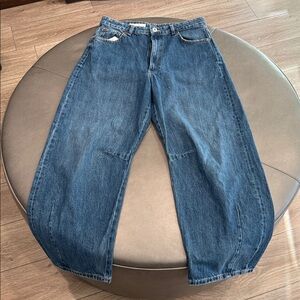 Zara barrel Blue Jeans